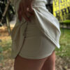 FALDA SHORT PLIEGUES LATERALES